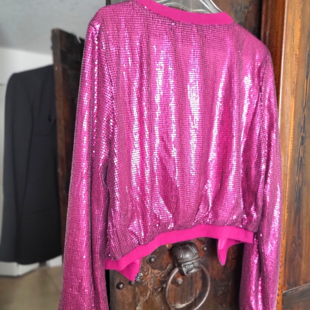 Woman's  cequine bumber jacket LG